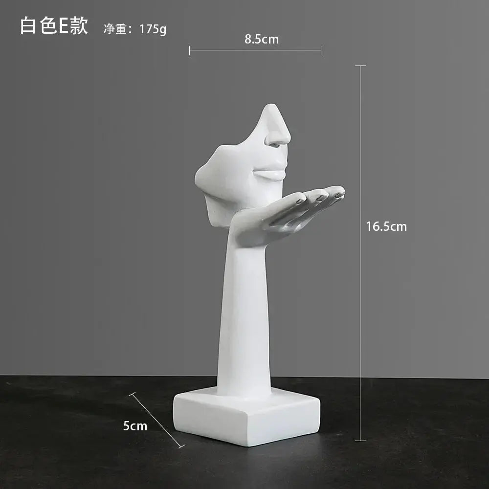 Resin Sculpture Figurines Statue Desktop Ornaments Light Luxury Art Crafts LAVIVA