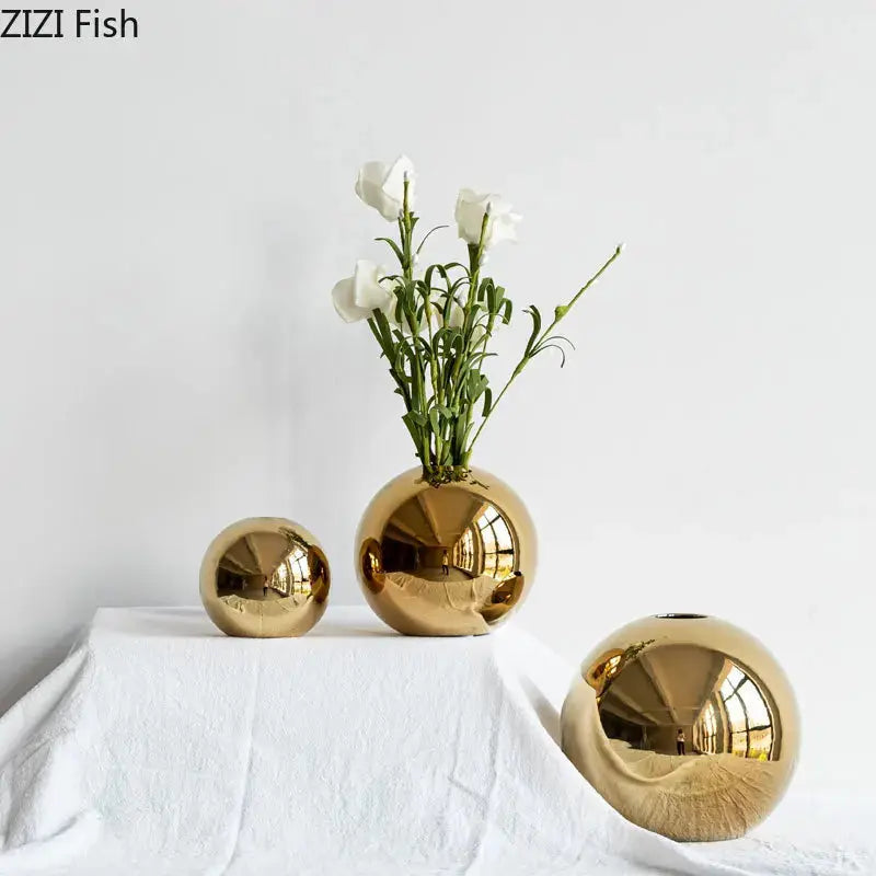 Plating Golden Ball Ceramic Vase Home Decoration Ornaments Crafts  Flower Pot Art Hydroponic Vases Home Decoration Ornament Gift LAVIVA